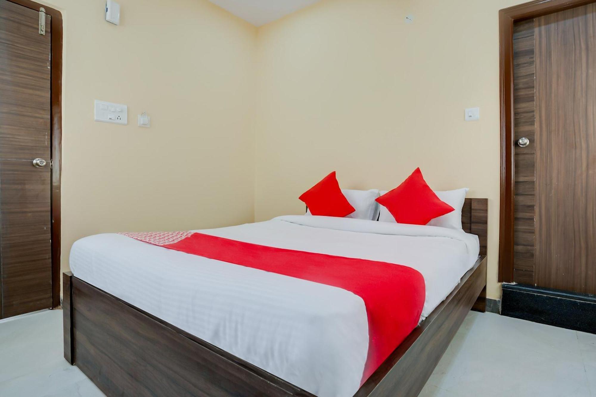 Hotel O Alekhya Residency Cafe Bahar Sururnagar Kültér fotó