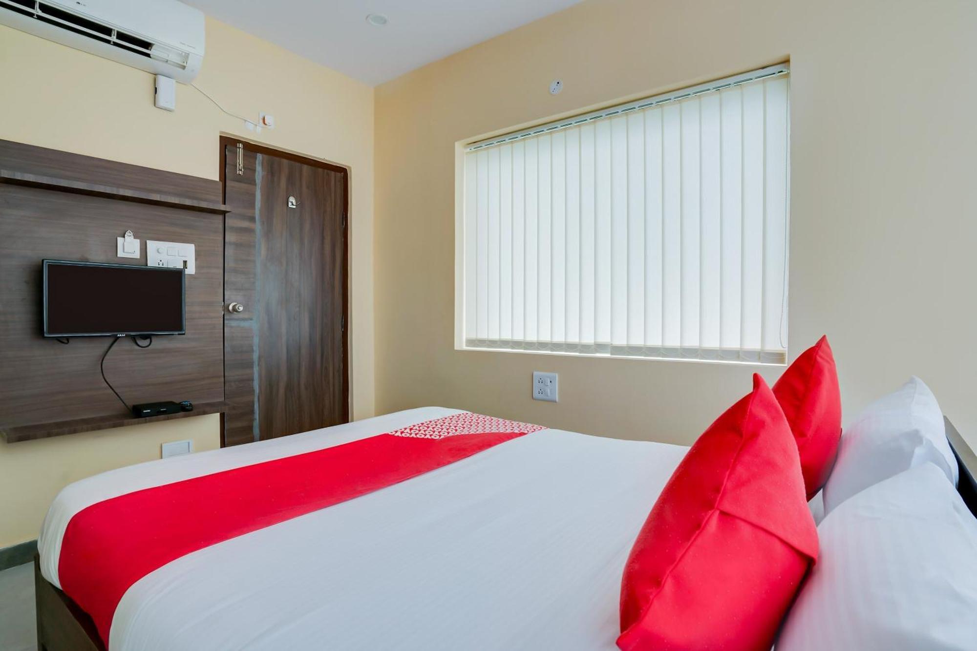 Hotel O Alekhya Residency Cafe Bahar Sururnagar Kültér fotó