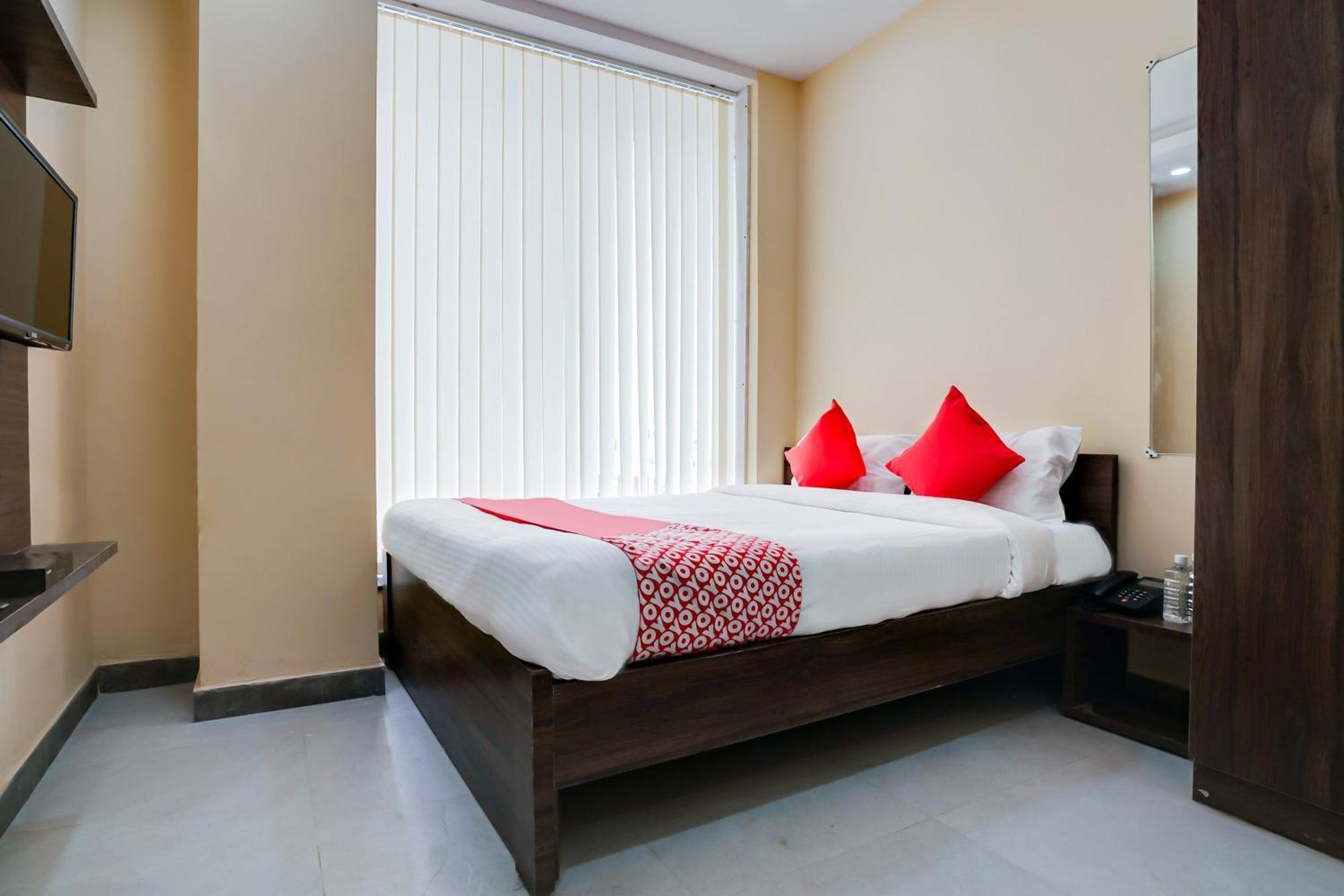 Hotel O Alekhya Residency Cafe Bahar Sururnagar Kültér fotó